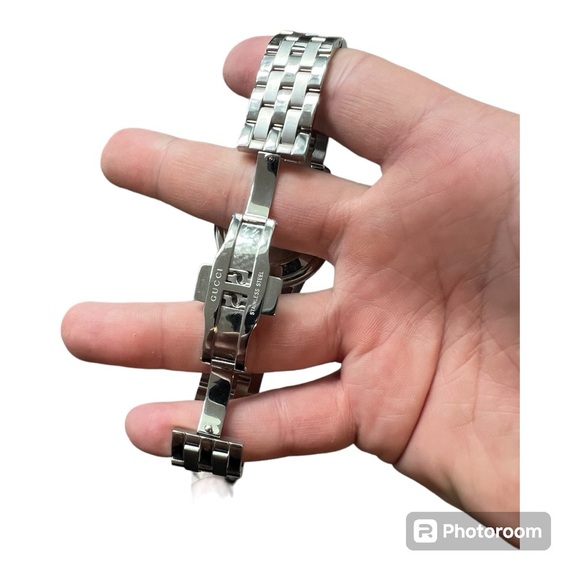 Men’s Stainless & Black Gucci 5500 XL Watch - Picture 4 of 7